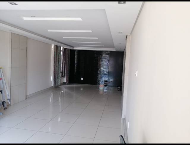 3.5 BEDROOM FLAT FOR SALE IN NORTH BEACH
